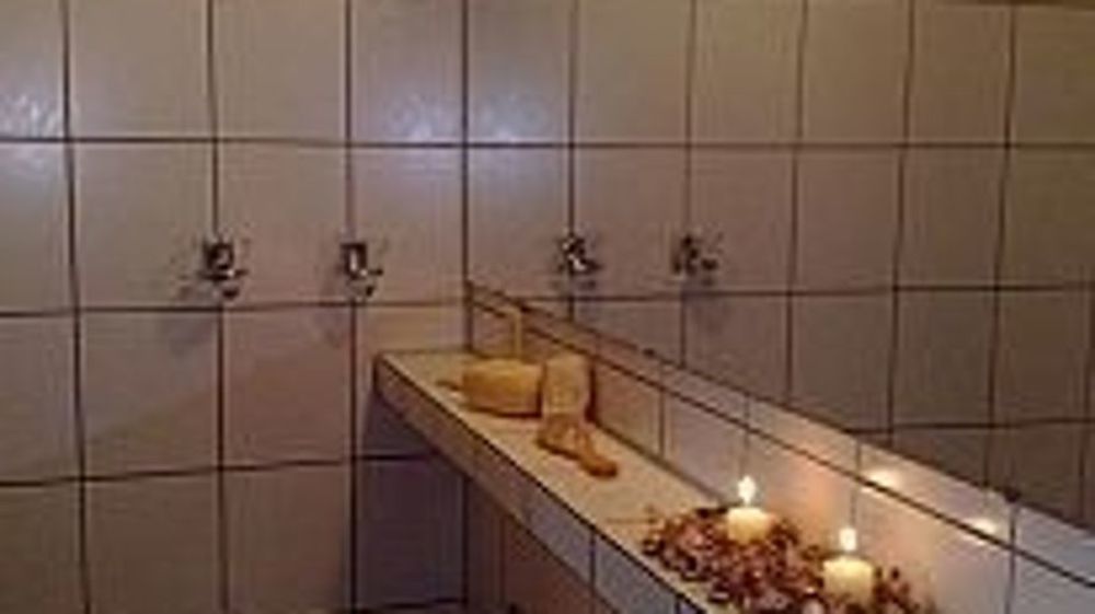 Brunnen Hotel Essen Esterno foto